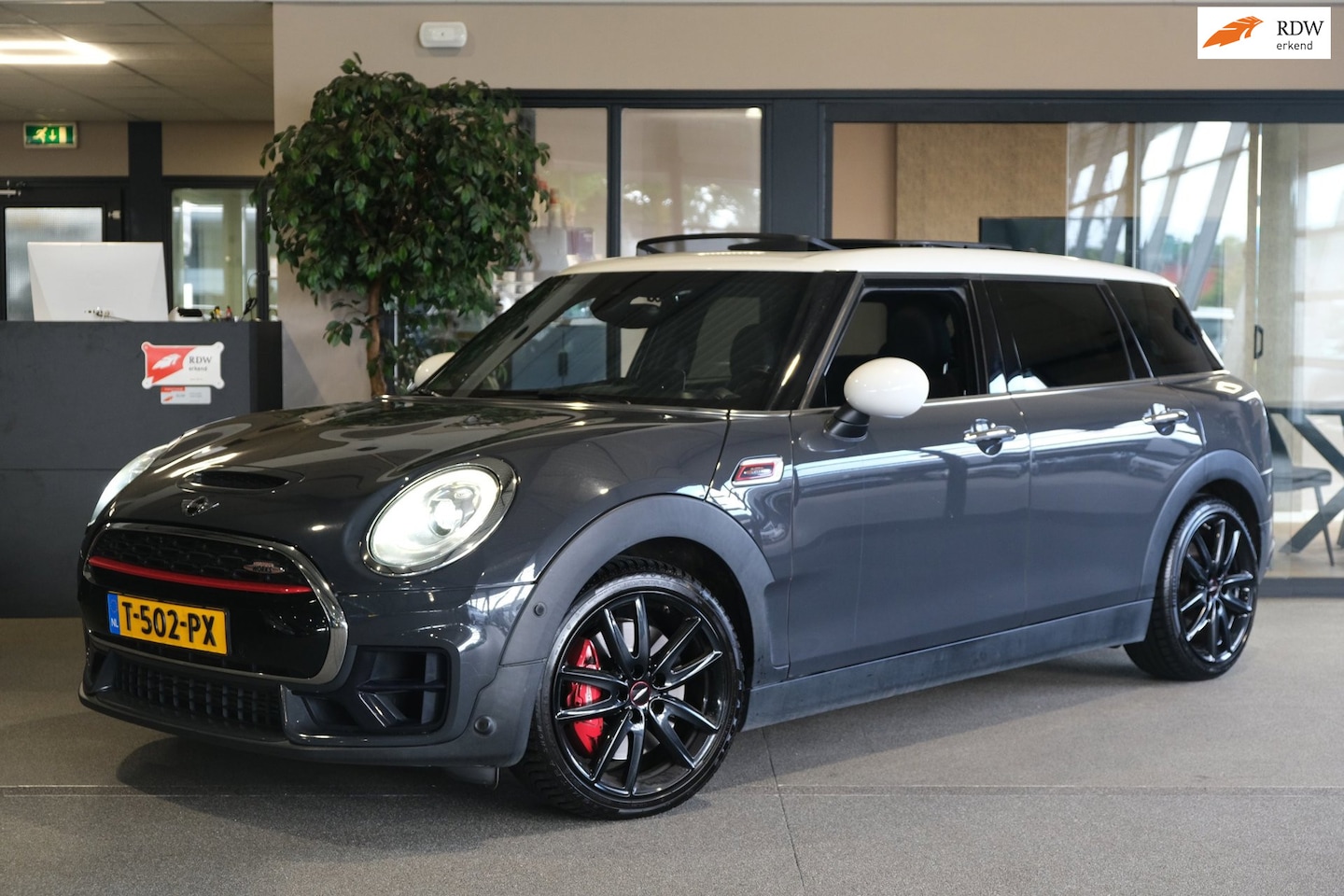 MINI Clubman - Mini 2.0 John Cooper Works ALL4 Chili Pano Navi PDC Leder Harman/Kardon - AutoWereld.nl