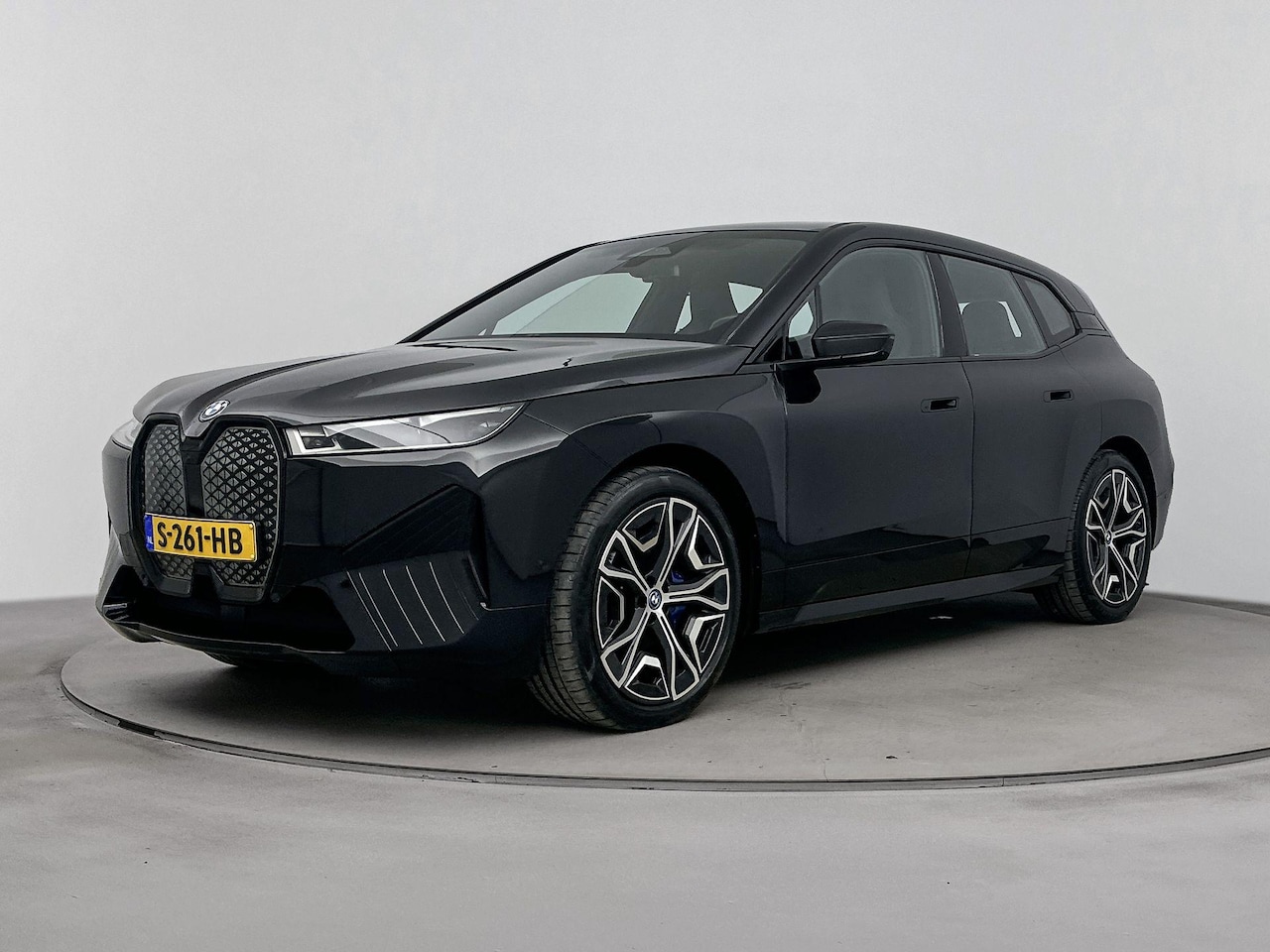 BMW iX - xDrive50 Executive 112 kWh | M Sportpakket | Comfort Access pakket | Live Cockpit Professi - AutoWereld.nl