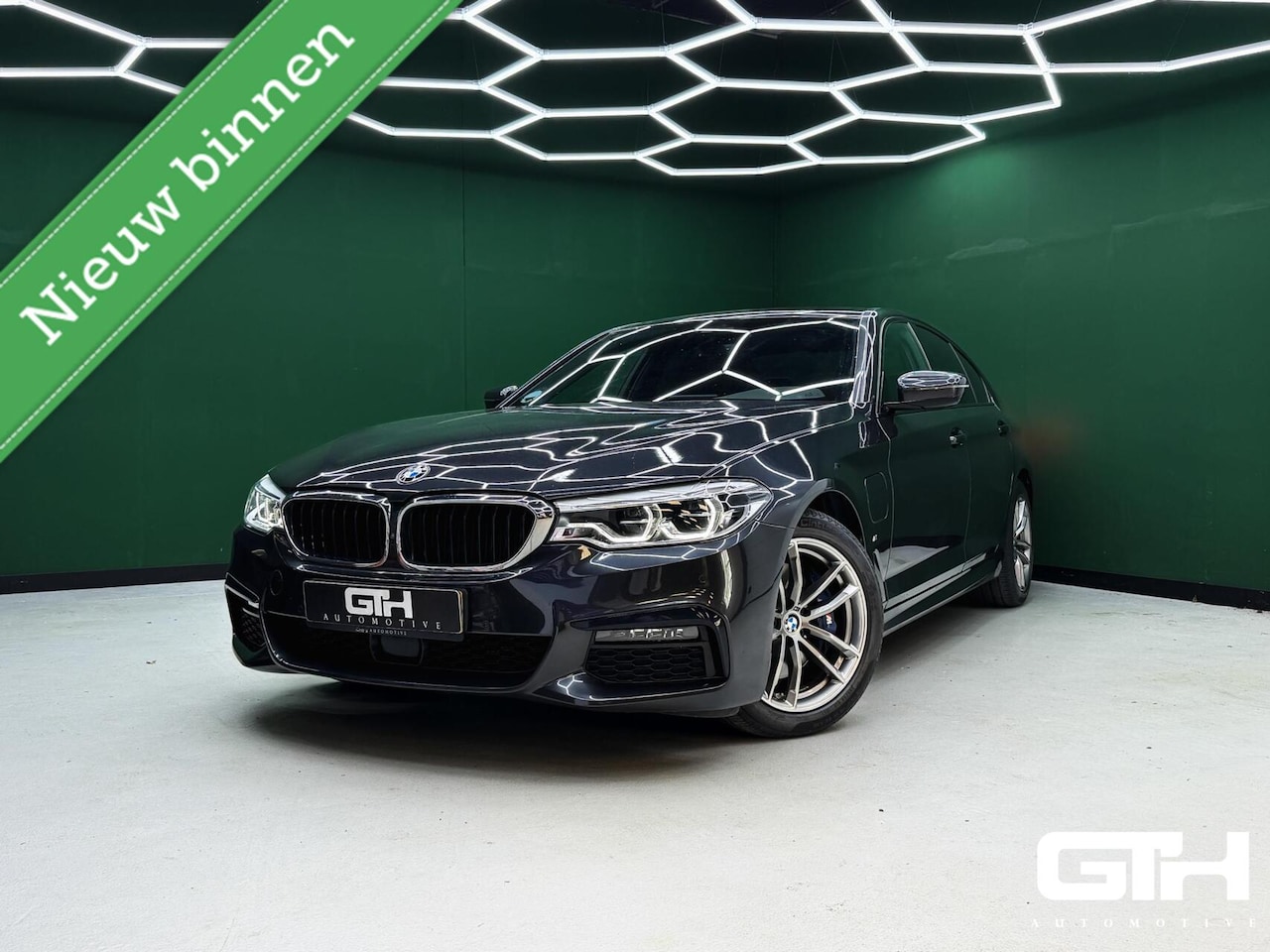 BMW 5-serie - 530e M-Sport xDrive iPerformance High Executive - AutoWereld.nl
