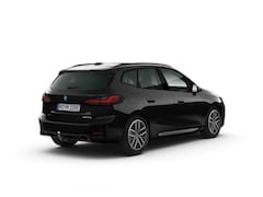 BMW 2-serie Active Tourer - 225e xDrive | M Sportpakket | Premium Pack | Travel Pack | Trekhaak