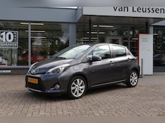 Toyota Yaris - 1.5 FULL HYBRID DYNAMIC NAVI KEYLESS CRUISE CLIMA CAMERA HALF-LEDER LM-VELGEN
