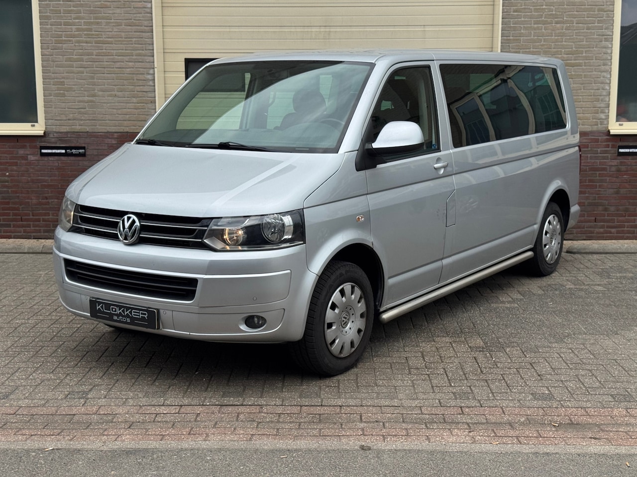 Volkswagen Transporter Kombi - 2.0 TDI L2H1 Highline Caravelle Mechtronic storing - AutoWereld.nl