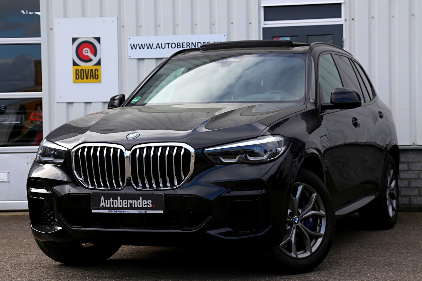 BMW X5 - xDrive45e M-Sport*Black Sapphire!*Perfect BMW Onderh.*Pano/CoPilot/360/HUD/H&K/LED/Caring - AutoWereld.nl