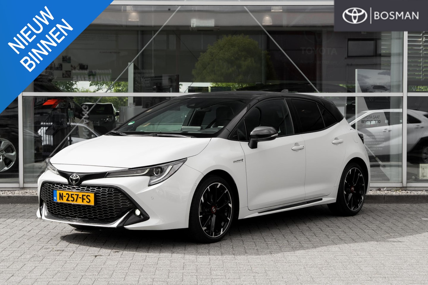 Toyota Corolla - 2.0 Hybrid GR-Sport Plus Afneembare Trekhaak l Dealer onderhouden - AutoWereld.nl