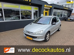Peugeot 206 - 1.6-16V Quiksilver