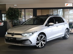 Volkswagen Golf - 1.5 eTSI Life DSG 150PK Pano Navi ACC PDC CAM IQ