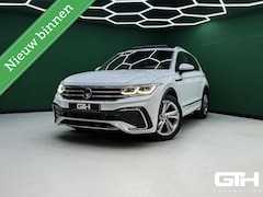 Volkswagen Tiguan - 1.5 TSI R-Line IQ | Pano | Trekhaak | NAP
