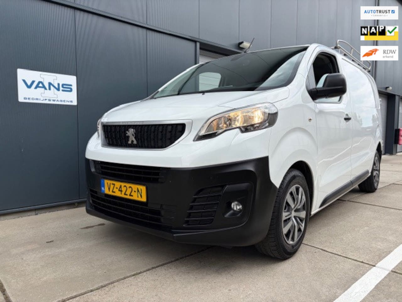 Peugeot Expert - 227S 2.0 BlueHDI 150PK Pro Airco Trekhaak - AutoWereld.nl