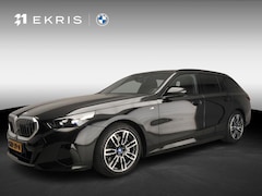 BMW i5 Touring - eDrive40 | M-Sportpakket | LED | Navigatie | Active cruise | Panoramadak | Trekhaak | Spor