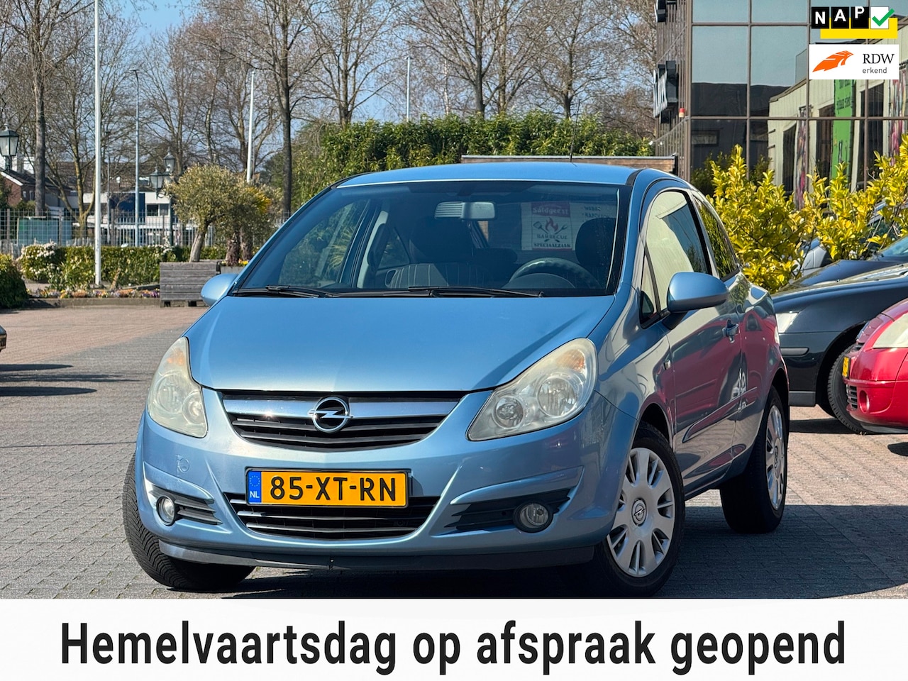 Opel Corsa - 1.4 | APK 19-02-2027 | Airco | Cruise control | 2 sleutels | Elektrische ramen en spiegels - AutoWereld.nl