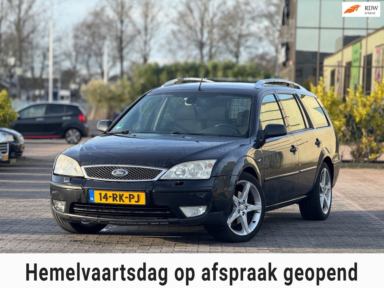 Ford Mondeo Wagon - 2.0-16V Futura | Automaat | Trekhaak | Stoelverwarming | Airco | Elektrische ramen en spie - AutoWereld.nl