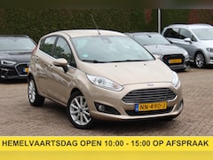 Ford Fiesta - 1.0 EcoBoost Titanium / 1e Eign. / NL Auto / Camera / Navigatie / Parkeerhulp V+A / 16'' /