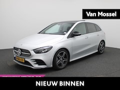 Mercedes-Benz B-klasse - 180 AMG Line | Automaat | Schuifdak | Sfeerverlichting | Stoelverwarming | Half Leder | El