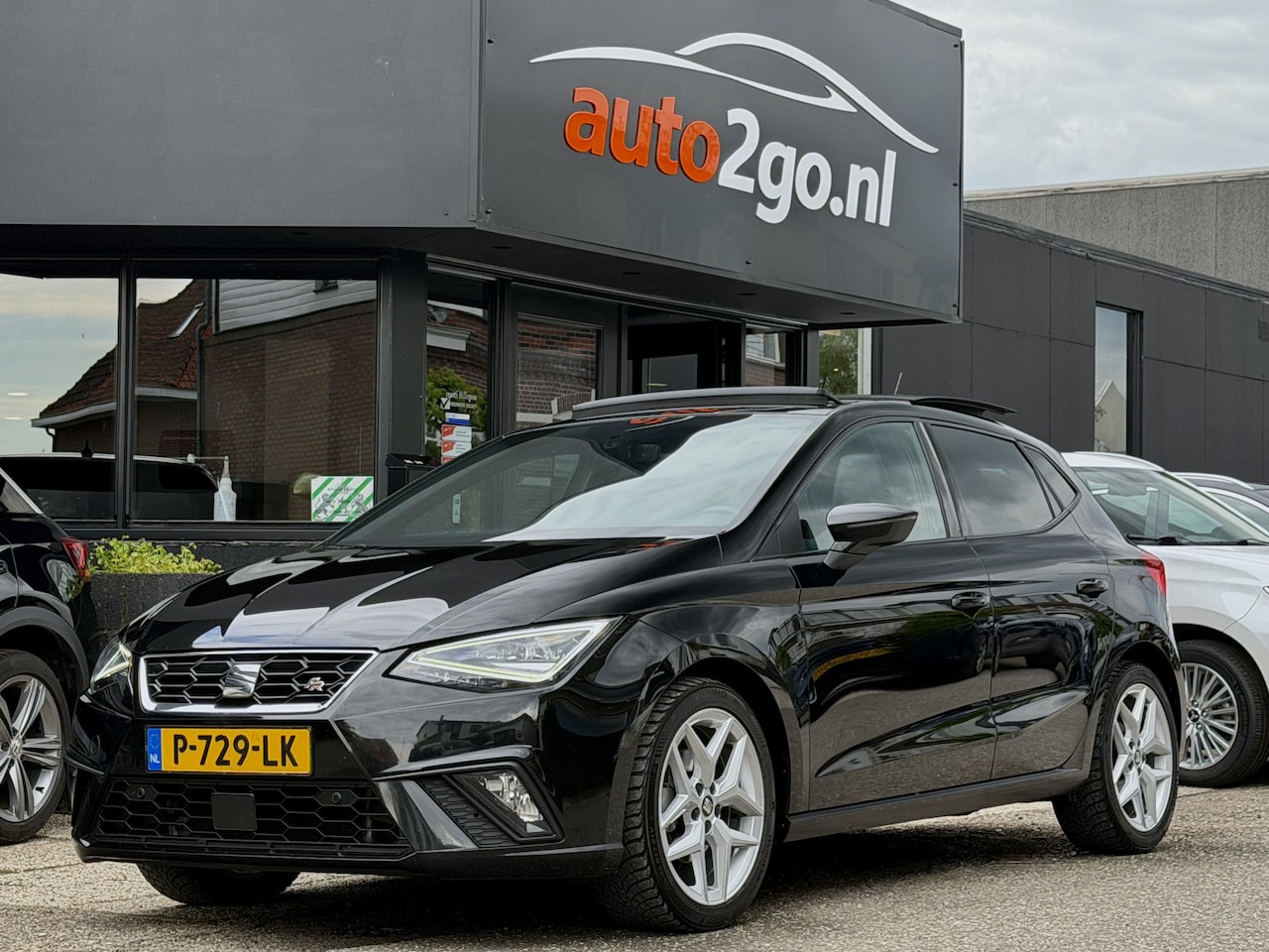 SEAT Ibiza - 1.0 TSI FR AUT7 INTENSE PLUS PANODAK NAVI CAMERA DIGI-DASH APPLE-CARPLAY LED LMV PDC - AutoWereld.nl
