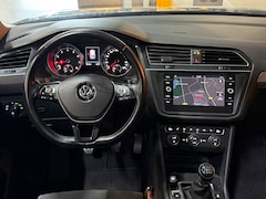 Volkswagen Tiguan Allspace - 1.5 TSI Comfortline Business NAP Garantie Pano Carplay Elek Achterklep StoelVW ACC Navi Cl