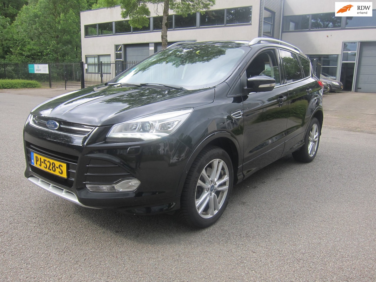 Ford Kuga - 2.0 TDCI Titanium Styling Pack 4WD 2.0 TDCI Titanium Styling Pack 4WD APK 05-2027 !! - AutoWereld.nl