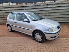 Volkswagen Polo - 1.4 Comfortline