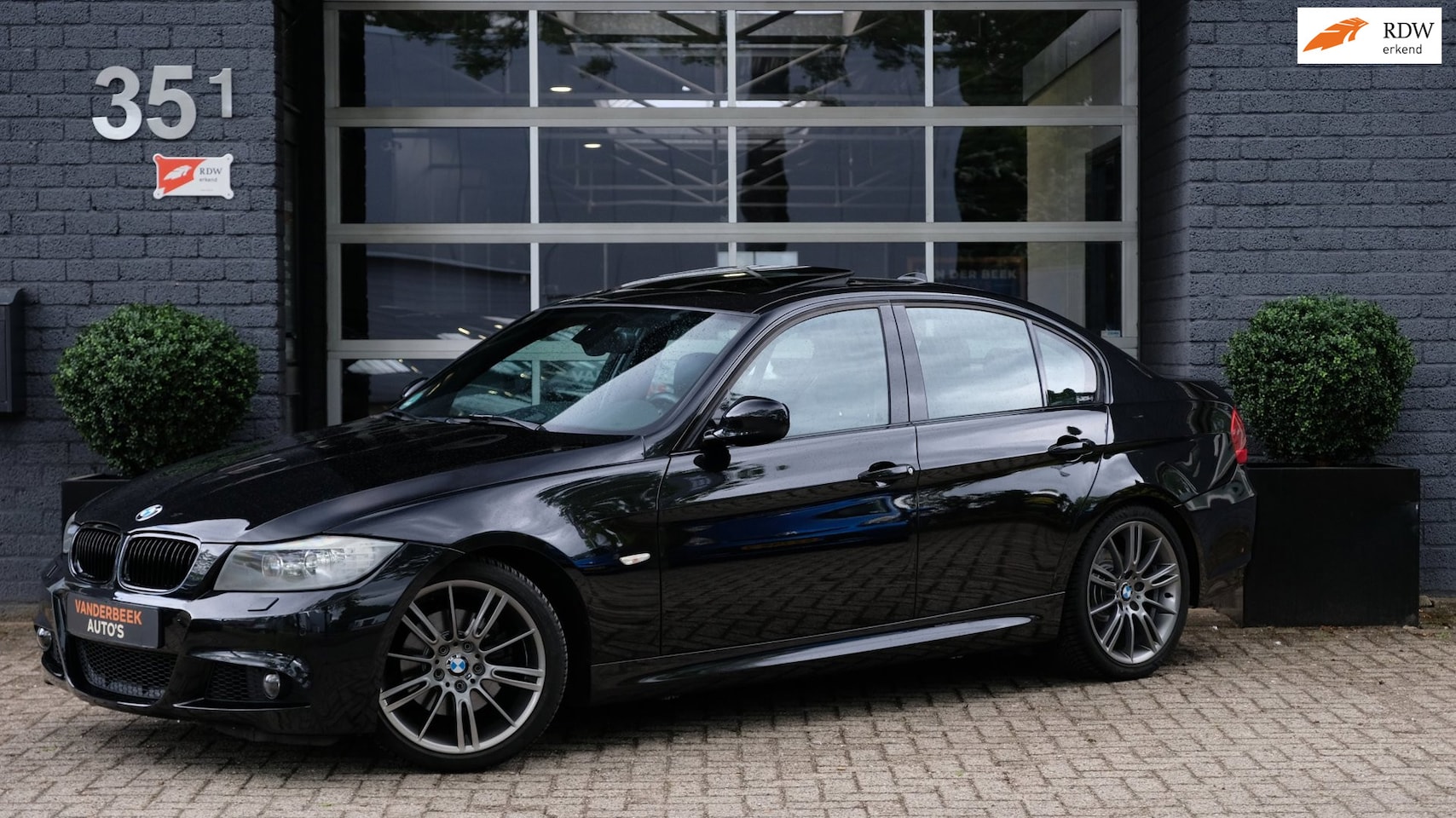 BMW 3-serie - 325i M Sport | Edition | Schuifdak | Leder - AutoWereld.nl