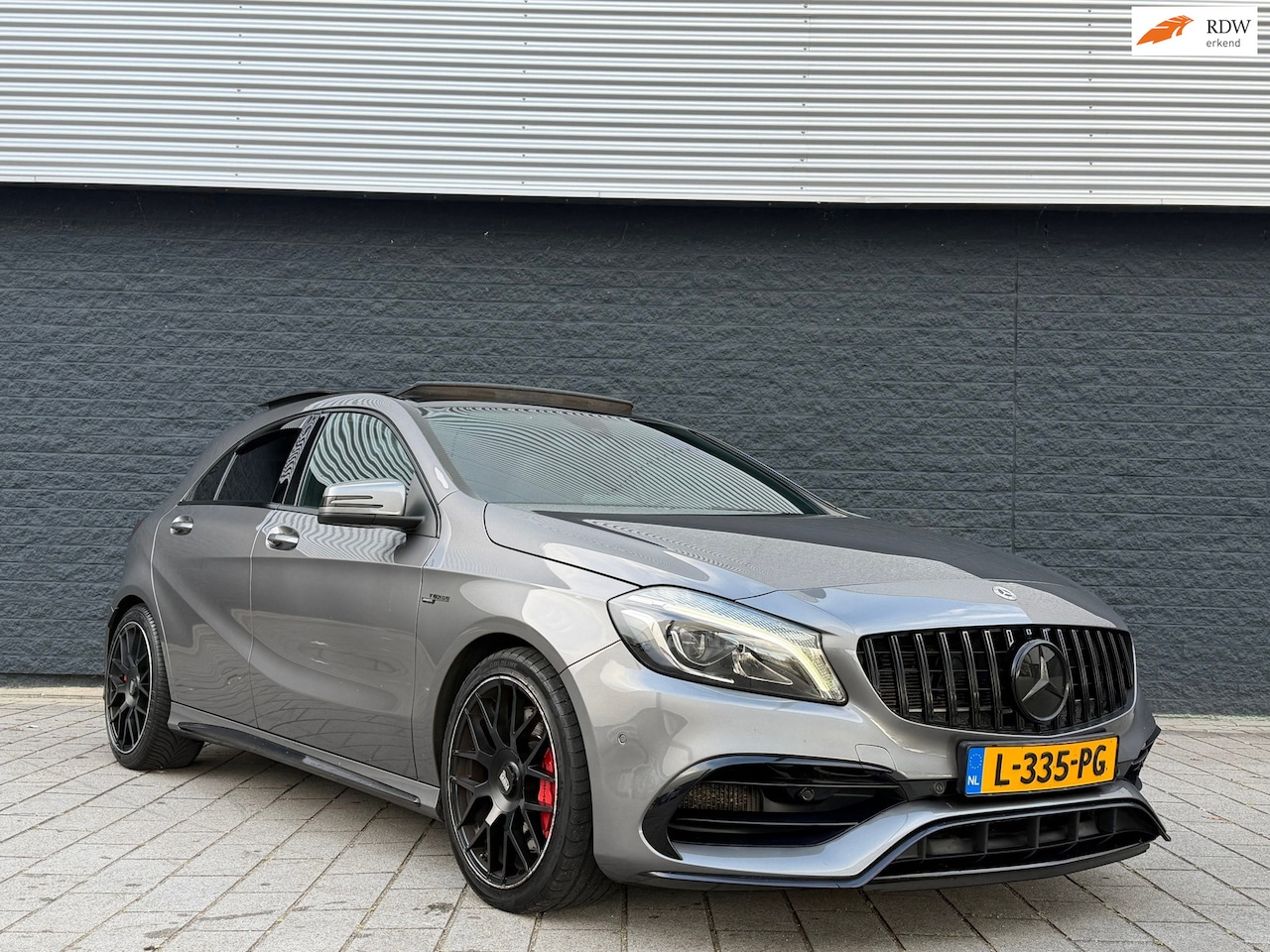 Mercedes-Benz A-klasse - AMG 45 4MATIC PANO/LED - AutoWereld.nl