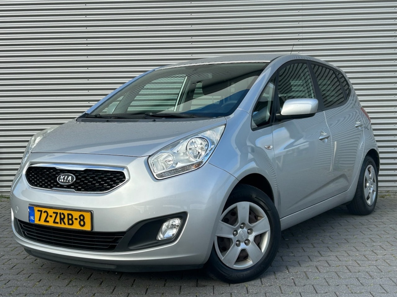 Kia Venga - 1.4 CVVT Plus Pack | Airco | Cruisecontrol | Navi | Camera | - AutoWereld.nl