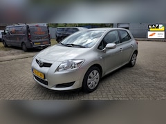 Toyota Auris - 1.4-16V Terra / 5 drs 2007