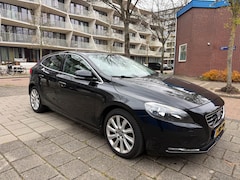 Volvo V40 - 1.6 D2 Summum Leder Cruise Black Edition