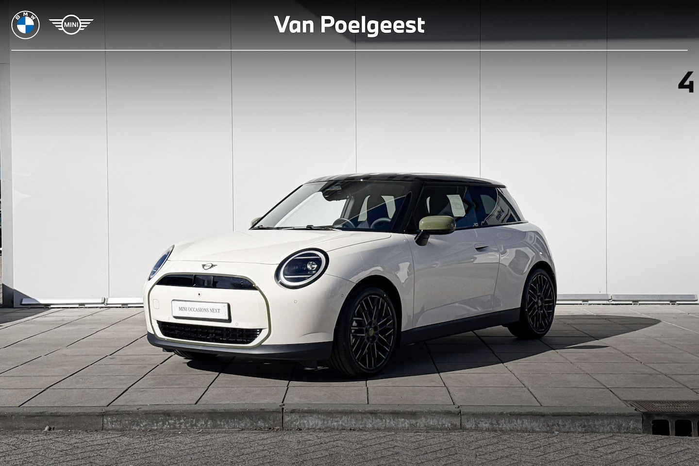 MINI Mini-Electric - Cooper 3-deurs Cooper SE Paul Smith Ed. XL 54.2 kWh | Paul Smith Edition | 18 Inch Night F - AutoWereld.nl
