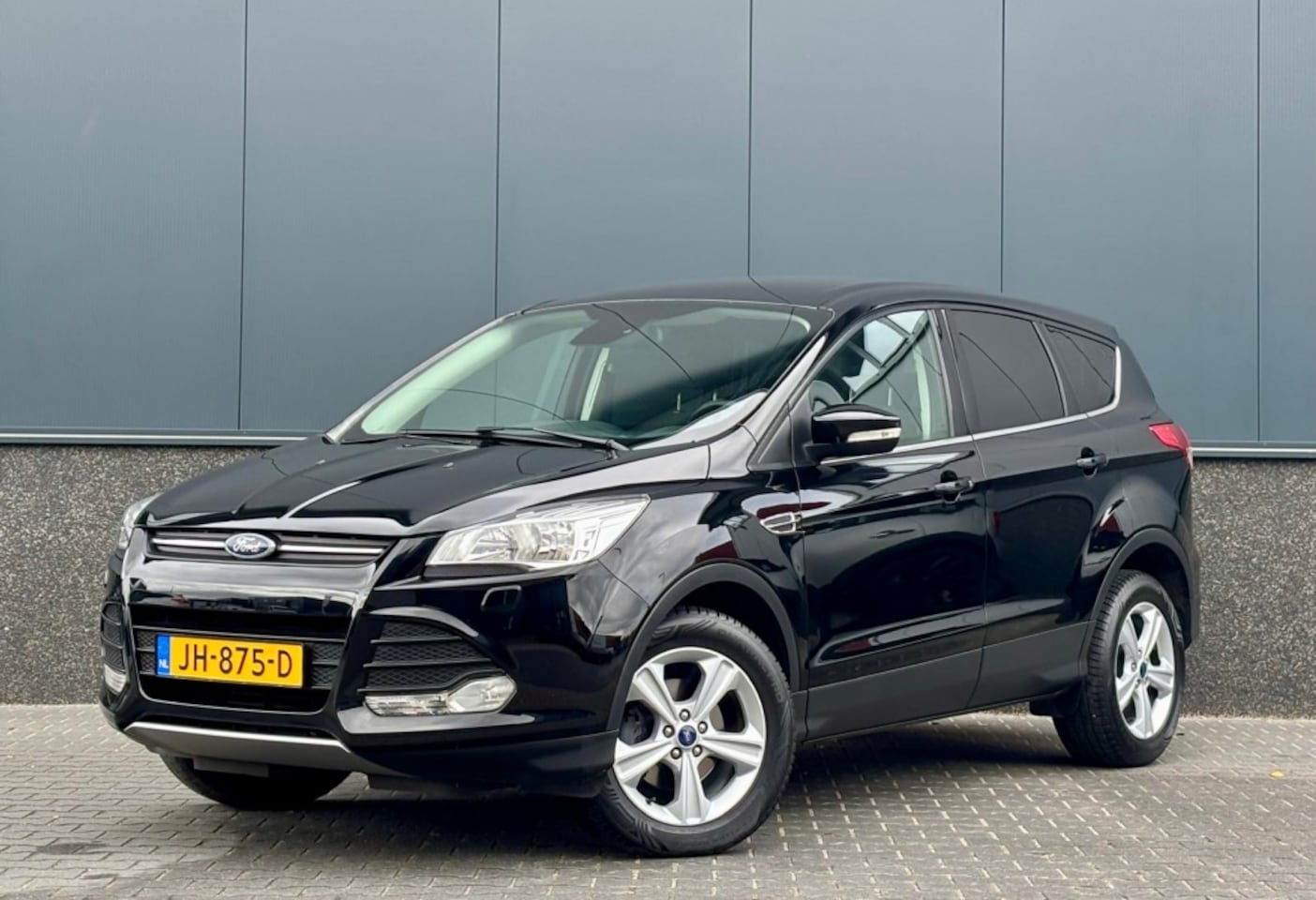 Ford Kuga - 1.5 Trend Navi | Stoelverwarming | NAP - AutoWereld.nl