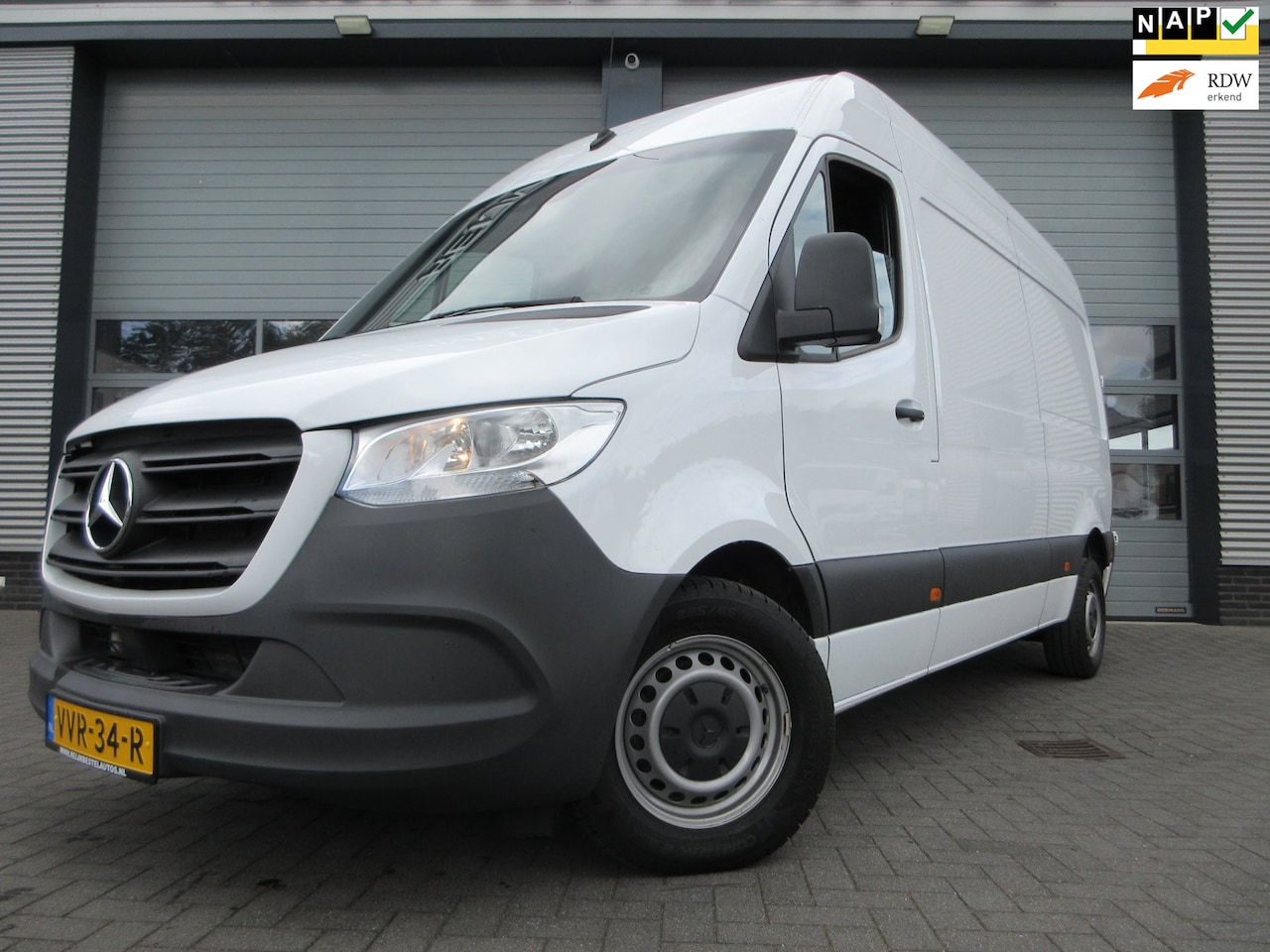 Mercedes-Benz Sprinter - 215cdi, L2H2, Automaat, Airco, Camera, Navigatie, 3-Zits, Trekhaak. - AutoWereld.nl