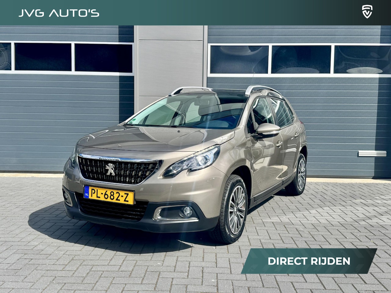 Peugeot 2008 - 1.2/ 110 PK Blue Lion NAP/ LED/ Pano/ NAV/ Facelift model/ 2e eigenaar - AutoWereld.nl