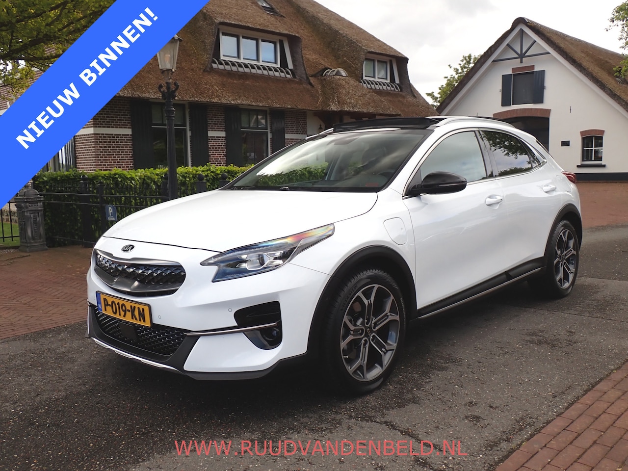 Kia XCeed - 1.6 GDi PHEV STOELVENTILATIE / ACC / TREKHAAK / LEDER / SCHUIF-DAK / CARPLAY - AutoWereld.nl