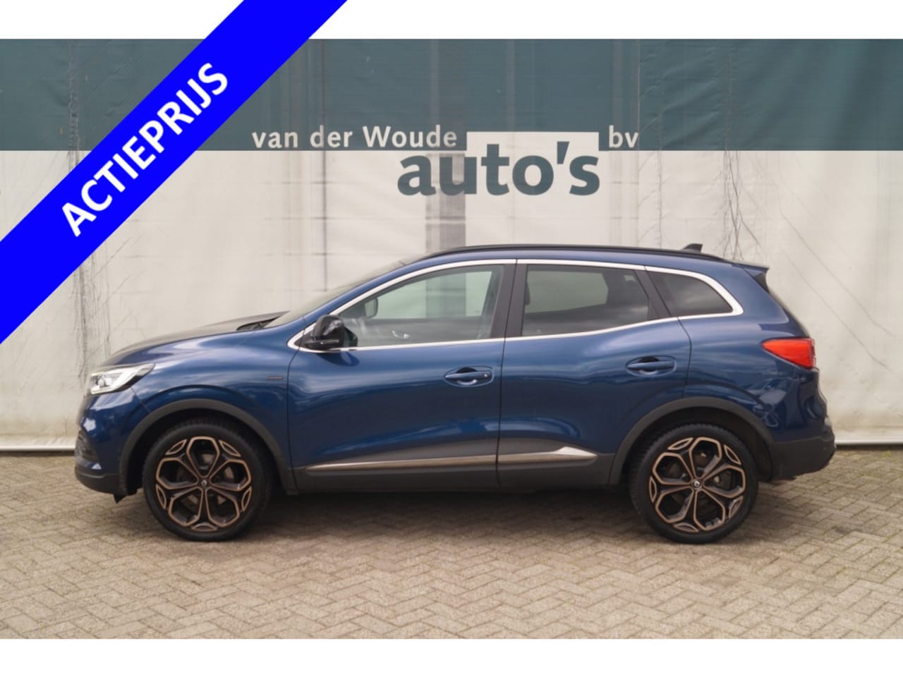 Renault Kadjar - 1.3 TCe 140pk Black Edition -NAVI-ECC-TREKHAAK- - AutoWereld.nl