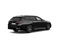 BMW 5-serie Touring - 550e xDrive | M Sportpakket Pro | Innovation Pack | Travel Pack | Comfort Pack