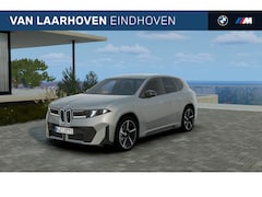 BMW iX3 - 40 eDrive M Sport / Trekhaak / M Sportstoelen / Extra getint glas achter / Stoelverwarming
