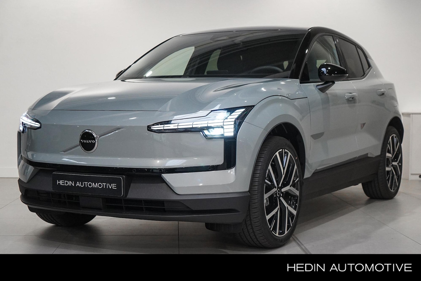 Volvo EX30 - Single Motor Ext. Range Plus Europa 272pk | Elektrische Stoelen met Geheugen | Harman/Kard - AutoWereld.nl