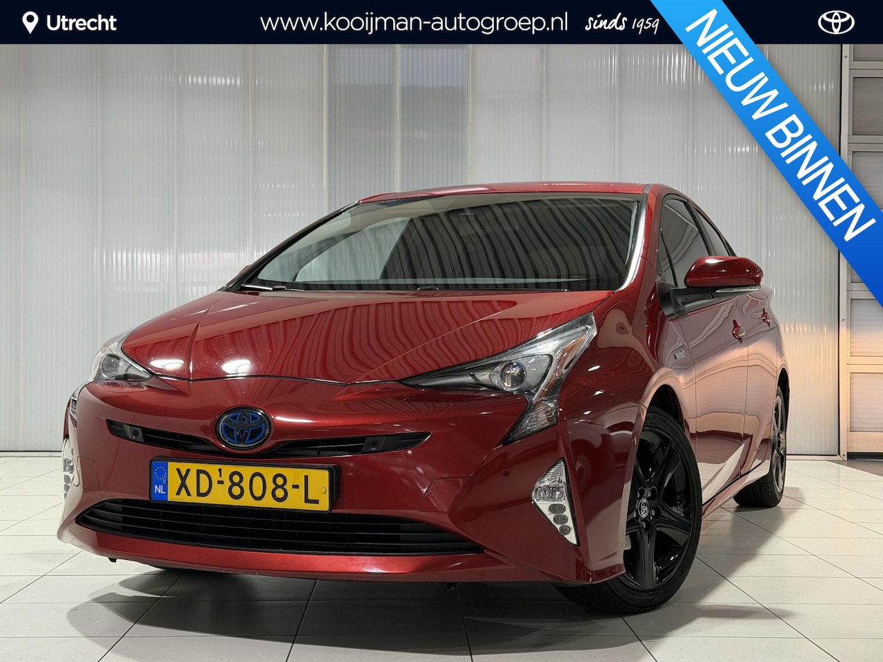 Toyota Prius - 1.8 Dynamic | Parkeersensoren V+A | Stoelverwarming | Trekhaak | JBL | - AutoWereld.nl