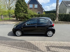 Toyota Aygo - 1.0-12V+