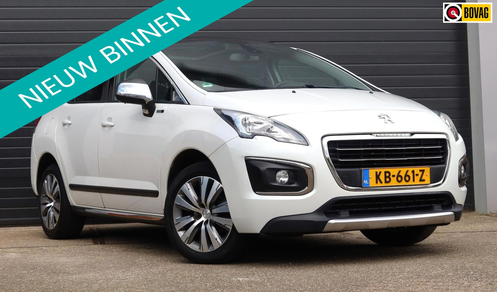 Peugeot 3008 - 1.2 PureTech Blue Lease Executive Pano/Clima/Dealer - AutoWereld.nl