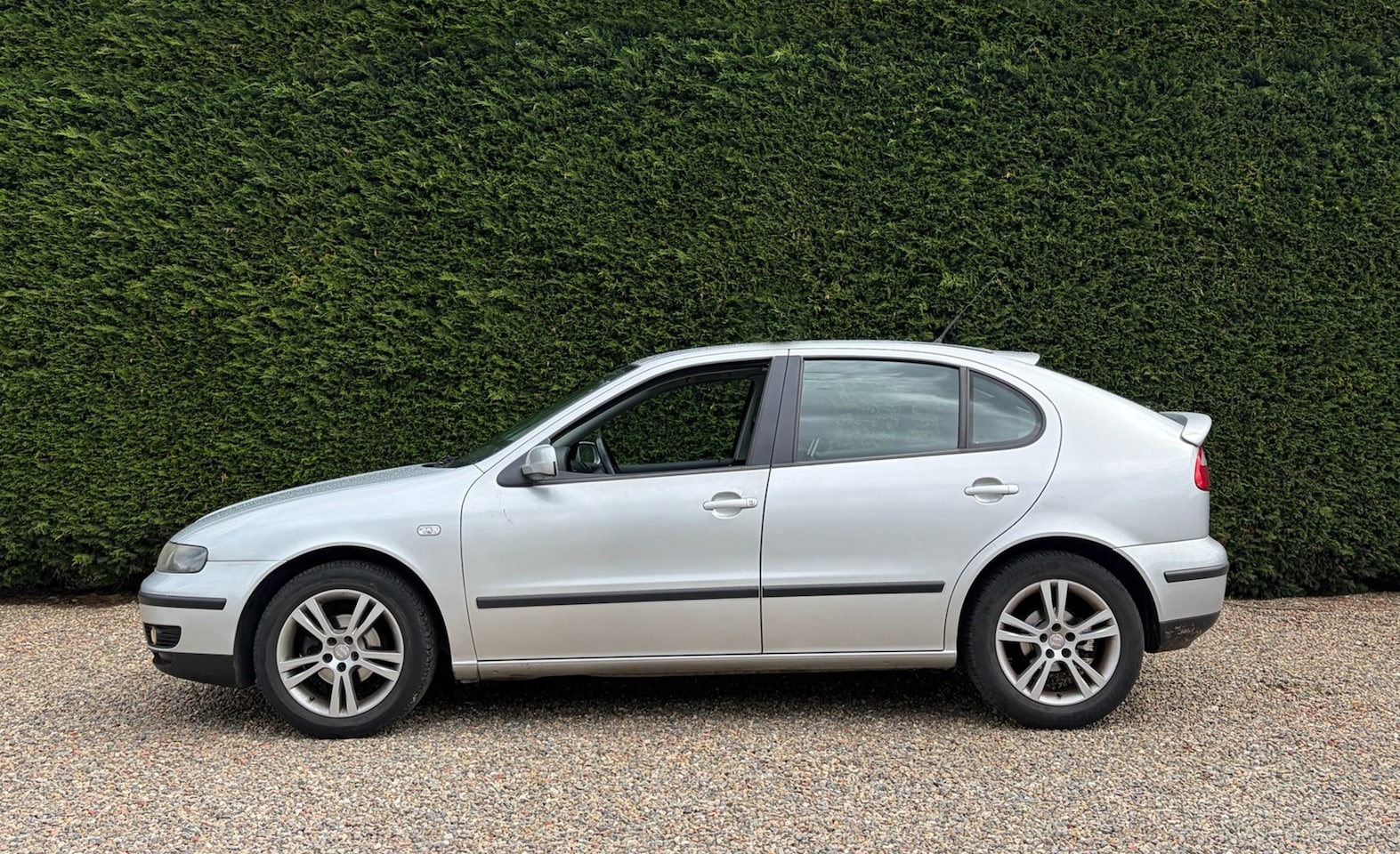 SEAT Leon - 1.6-16V Sport INRUILER - AutoWereld.nl