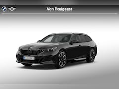 BMW i5 Touring - eDrive40 M Sport Edition 84 kWh | M Sportpakket Pro | Travel Pack | Comfort Pack | Trekhaa