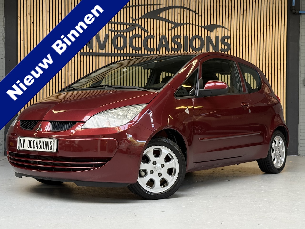 Mitsubishi Colt - 1.3 Invite AIRCO/29DKM/NAP/AFN-TREKHAAK/APK/ZEER UNIEK!! - AutoWereld.nl