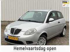 Lancia Y(psilon) - Ypsilon 1.2 Argento 2e Eigenaar, Airco, Elektrische ramen, N.A.P