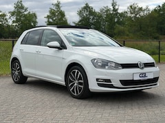Volkswagen Golf - 1.2 TSI CUP BlueMotion Tech+Panorama+DealerOnderhouden+Carpas