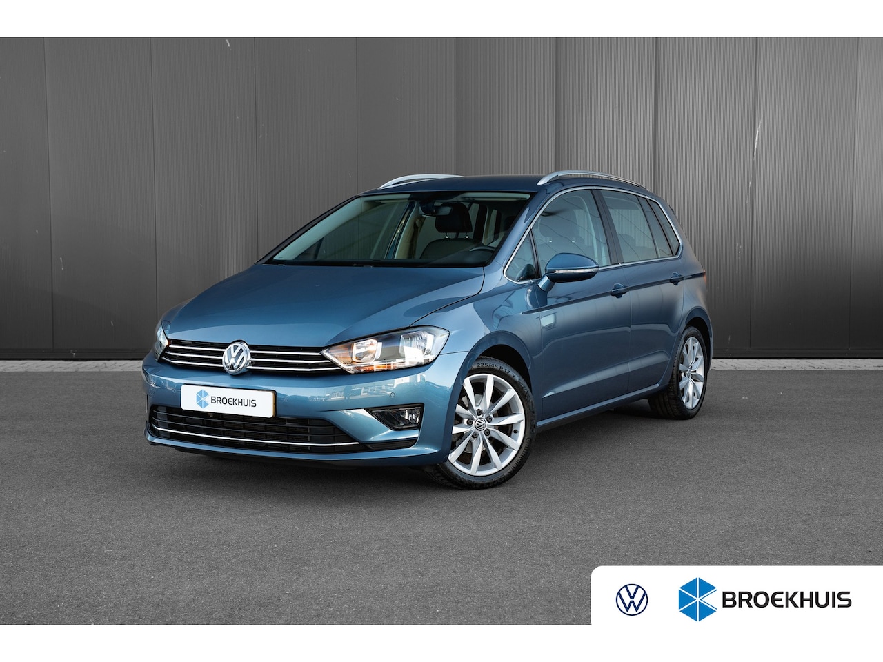 Volkswagen Golf Sportsvan - 1.2 TSI Highline | Camera | Clima | Cruise Control Alcantara | - AutoWereld.nl
