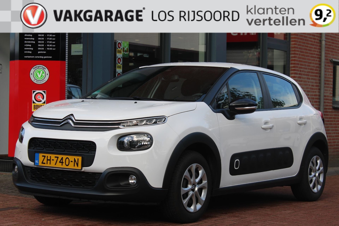 Citroën C3 - 1.2 PureTech *Feel* | Carplay | Cruise & Climate Control | PDC | Navigatie | Bluetooth | O - AutoWereld.nl
