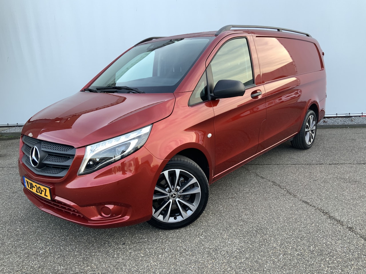 Mercedes-Benz Vito - 116 CDI Lang Automaat Airco Cruise 3 Zits Alu Velg Camera Euro 6 - AutoWereld.nl