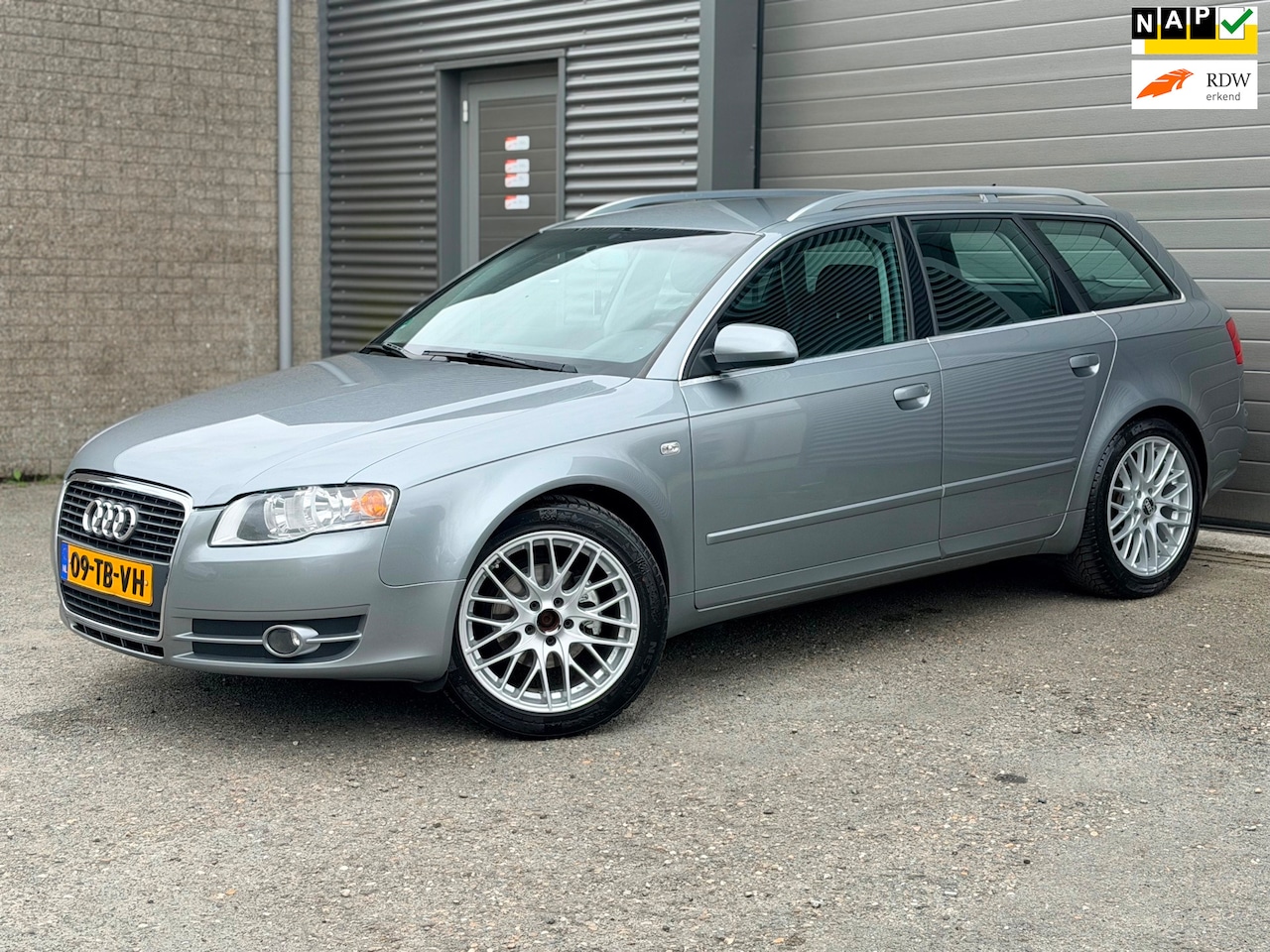 Audi A4 Avant - 2.0 Pro Line Business 2.0 Pro Line Business - AutoWereld.nl