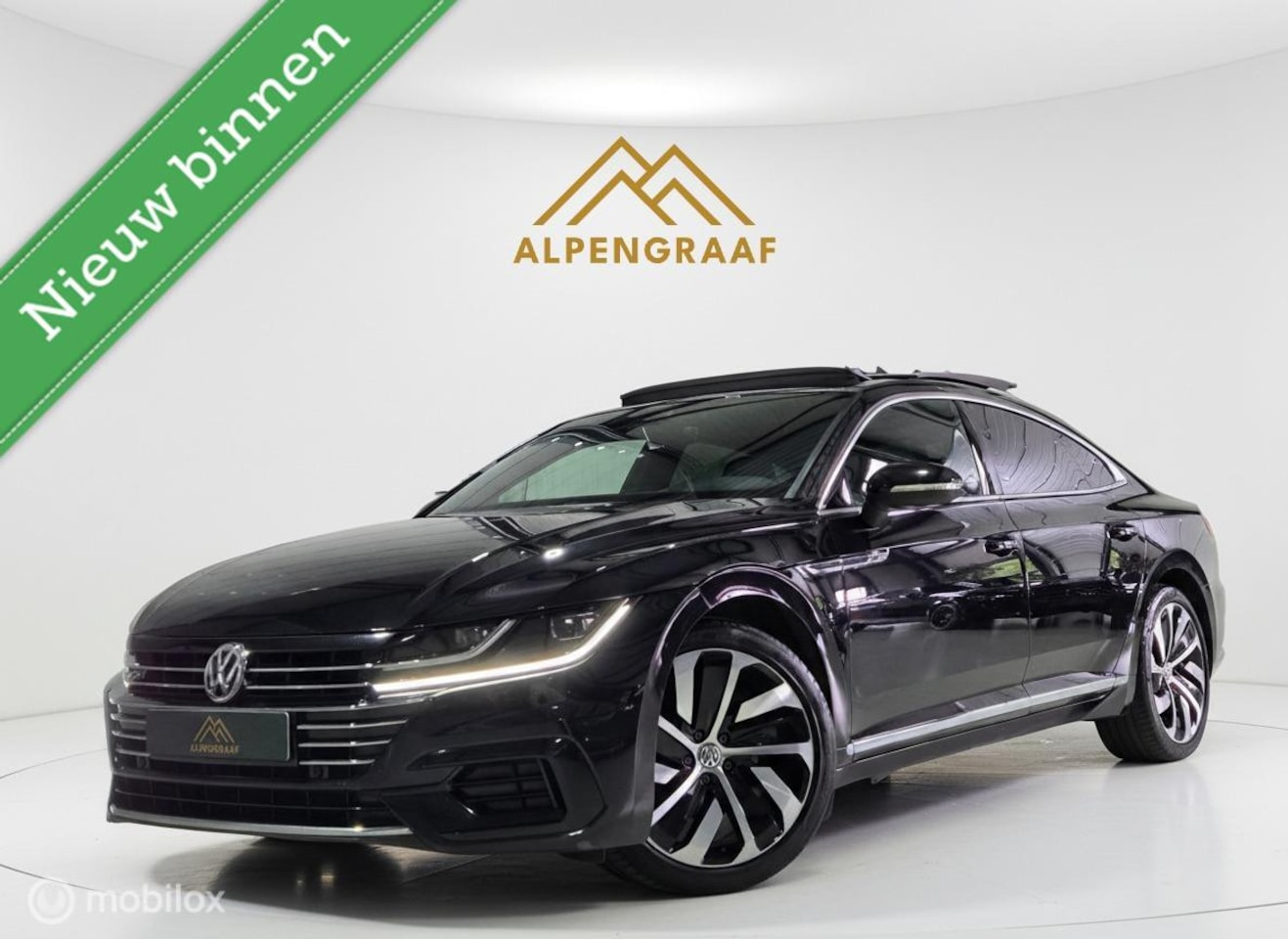 Volkswagen Arteon - 2.0 TSI 3x R-Line |Panoramadak|Massage|Virtual Cockpit|Matrix|Volledig Dealeronderhouden! - AutoWereld.nl