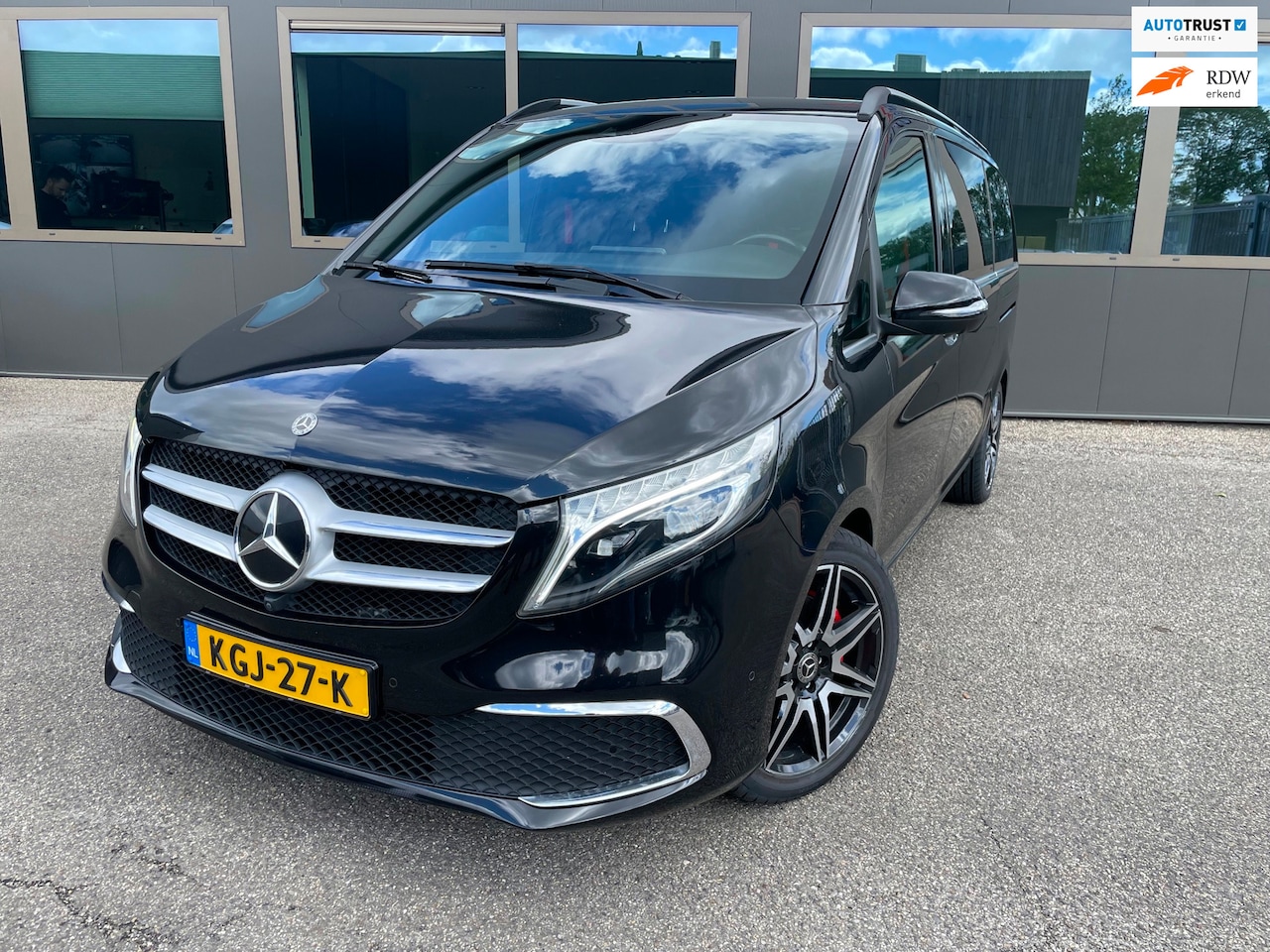 Mercedes-Benz V-klasse - 300d Lang Avantgarde Edition VIP Bus 6PERS Dealer onderhouden Vol met opties. - AutoWereld.nl