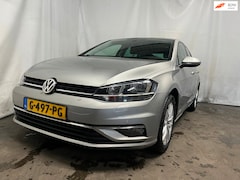 Volkswagen Golf - 1.6 TDI Highline - Schade